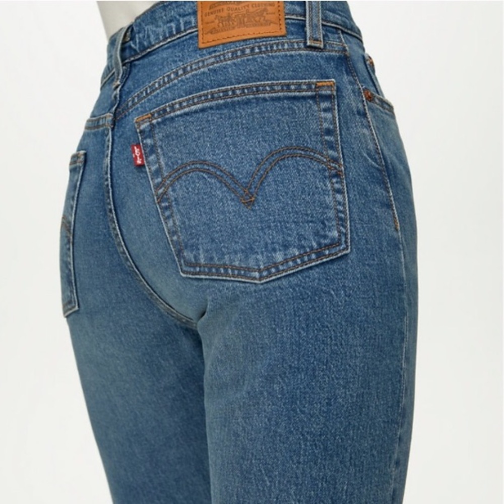 Levi’s Wedgie Jeans